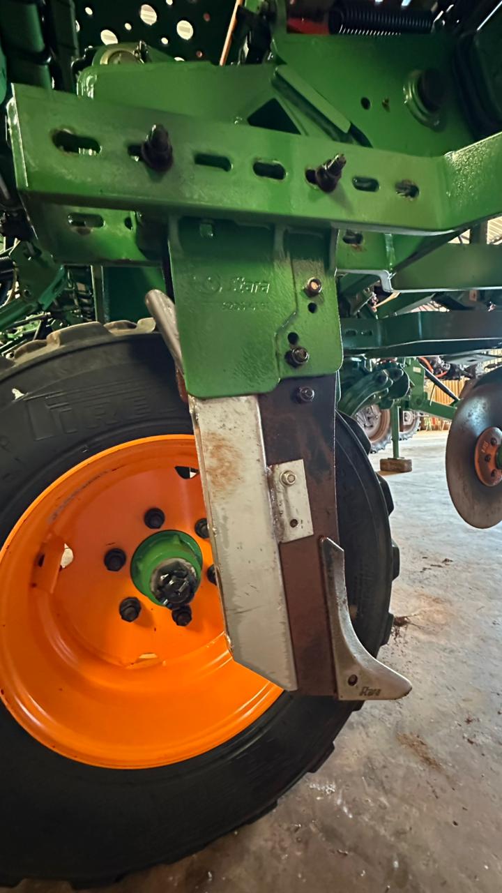 WhatsApp-Image-2025-10-22-at-13.47.28-2